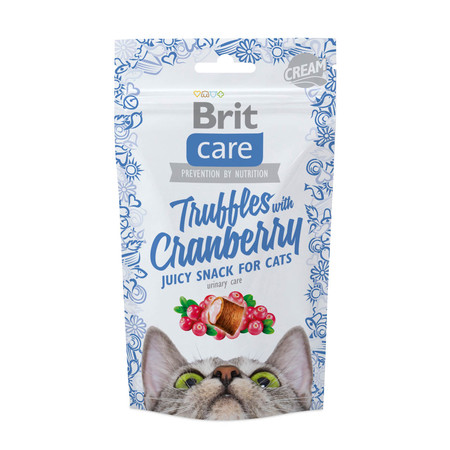 Brit Care лакомство для кошек Truffles Cranberry подушечки с клюквой 50 г