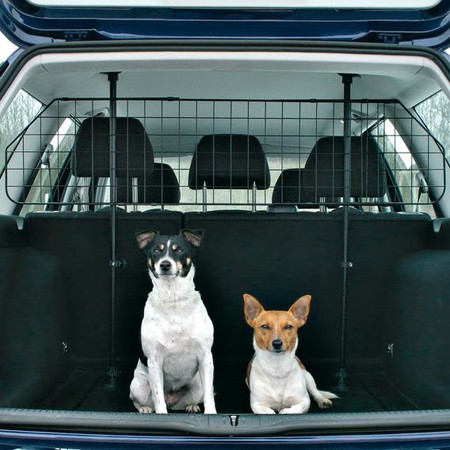 Решетка для багажника Trixie в автомобиль для собак 125-140/63-95 см