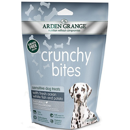 33987c000 Лакомство Arden Grange Crunchy Bites для собак с чувствительной кожей или желудком с океанской рыбой и картофелем - 225 г